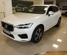Zunanja slika - Volvo XC60 - 2.0 D4 R Design AWD -VIRTUAL -KAMERA -NAVI - 1 - Predogledna slika