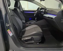 Notranja slika - Volkswagen Golf - 1.5 TSI BMT Life GOAL - LED Plus.navi.kamera.asist - 12 - Predogledna slika