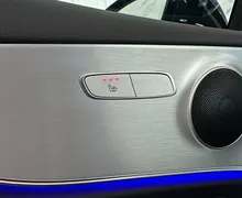 Notranja slika - Mercedes-Benz E-Razred - 200 Coupe Kamera - AmbientL - PDC - Gretje - R17 . - 8 - Predogledna slika