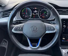 Notranja slika - Volkswagen Passat Variant - 1.4 GTE- LED-ACC-Mrtvi kot-PDC-Vzvratna kamera - 8 - Predogledna slika