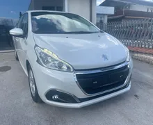 Zunanja slika - Peugeot 208 - 1.2 PureTech 82 ALLURE biserno bele barve - 4 - Predogledna slika