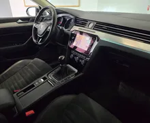 Notranja slika - Volkswagen Passat Variant - 2.0 TDI Highline - LED.alcantara.kamera.ACC.kljuka - 10 - Predogledna slika