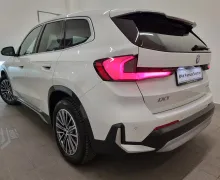 Zunanja slika - BMW iX - 1 eDrive20 - 7 - Predogledna slika