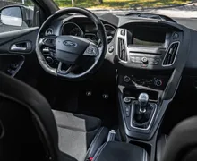 Zunanja slika - Ford Focus - RS - Recaro - SONY - Keyless - Šibedah - Xenon - 19 - Predogledna slika