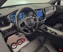Notranja slika - Volvo XC60 - B4D R-Design Avt.- LED.usnje+mem.360kam.HUD.Harman - 9 - Predogledna slika