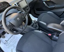 Zunanja slika - Peugeot 208 - 1.2 SLOVENSKI MOŽNOST FINANICRANJA BREZ POLOGA... - 10 - Predogledna slika