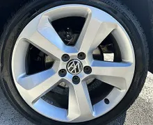 Zunanja slika - VW Golf - 1.6 TDI°°Digi.števci°°Gretje sedežev°°Garancija - 5 - Predogledna slika