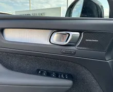 Notranja slika - Volvo XC40 - B3P Plus Dark Avt - 13 - Predogledna slika