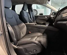 Notranja slika - Volvo XC60 - B5  P  AWD Plus Dark - 13 - Predogledna slika