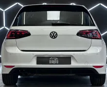 Notranja slika - VW Golf - 2.0 TDI R LINE+PANORAMA+LED+NAVI+GRETJE SEDEZEV - 7 - Predogledna slika