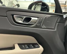Notranja slika - Volvo XC60 - B5 P AWD Plus Dark... - 12 - Predogledna slika