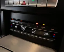 Zunanja slika - Mercedes-Benz E-Razred - E 220 BlueTEC-170KM-AMG-ZRAK-FULL-LED-NAVI-PRIKL.. - 17 - Predogledna slika