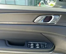 Notranja slika - Lynk & Co 01 - More 2025 Priključni hibrid... - 13 - Predogledna slika