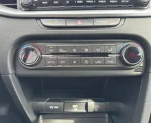 Notranja slika - KIA Ceed - 1.0 T-GDi LX Champion+ ISG. M T - 18 - Predogledna slika