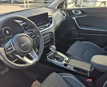 Zunanja slika - KIA XCeed - 1.6 T-GDi 7DCT EX STREAM ISG - 7 - Predogledna slika