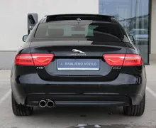 Zunanja slika - Jaguar XE - 2.0D 180PS R-Sport AUT PANO AKT TEMPO GRET SED - 5 - Predogledna slika