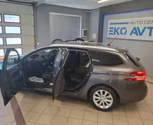 Notranja slika - Peugeot 308 - SW 1.2 Active-KREDIT BREZ POLOGA-KOT NOV-SLO - 12 - Predogledna slika