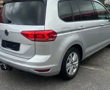 Zunanja slika - Volkswagen Touran - 2.0 TDI DSG.NAVI.KAMERA.NAREJEN VEL.SERVIS+MENJALN - 18 - Predogledna slika