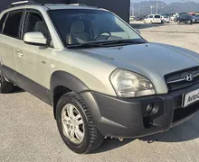Zunanja slika - Hyundai Tucson - 2.0 + 4x4 + vzdrževan +kljuka + BREZ POLOGA - 3 - Predogledna slika