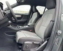 Notranja slika - Volvo XC40 - B3 P Core AT DCT... - 10 - Predogledna slika