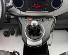 Zunanja slika - Peugeot Partner - 1.6HDi|NOVE ZIMSKE GUM|CAM|PARKSENZ|GRETJ.SEDEŽEV| - 14 - Predogledna slika