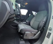 Notranja slika - Volvo XC40 - B3 P Core AT DCT 3 leta garancije + 3 servisi... - 10 - Predogledna slika