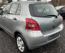 Zunanja slika - Toyota Yaris - 5V 1.4 D4-D Terra+ - 6 - Predogledna slika
