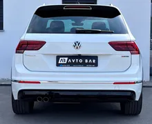 Notranja slika - Volkswagen Tiguan - 2.0 TDI R-Line+4MOTION+ACC+4MOTION+KLJUKA+KAMERA.. - 7 - Predogledna slika