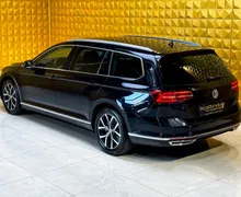 Notranja slika - Volkswagen Passat Variant - 2.0 TDI AUT. HIGHLINE-GRETJE-ALCANTARA-NAVI-TEMP - 8 - Predogledna slika