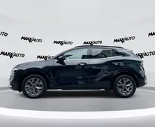 Notranja slika - KIA Sportage - 2WD 1.6 T-GDI HEV GT-Line Avt... - 8 - Predogledna slika