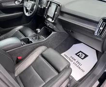 Zunanja slika - Volvo XC40 - T3 R-design+ALU+LED+HI-FI+KLJUKA - 17 - Predogledna slika