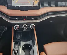 Notranja slika - Škoda Superb - Combi 4x4 2.0 TDI L K DSG CANTON HLAJENJE SED. 3.. - 9 - Predogledna slika