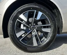 Notranja slika - Volvo XC60 - B5 AWD MILD HYBRID PETROL PLUS BRIGHT - 9 - Predogledna slika