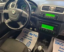 Notranja slika - Škoda Fabia - Combi 1.6 Scout KREDIT BREZ POLOGA-KOT NOVA - 10 - Predogledna slika