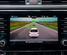 Zunanja slika - Škoda Superb - Combi 2.0TDI DSG Scout LED•ACC•VIRTUAL•GRETJE•KAM• - 15 - Predogledna slika