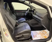 Notranja slika - VW Golf Variant - 2.0 TDI-R-LINE-DSG-VIRTUAL-ACC-LED-PDC-F1... - 11 - Predogledna slika
