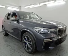 Zunanja slika - BMW X5 - xDriveM50d Avt.KAMERA.LES.USNJE.NAVI.ACC.KLJUKA - 2 - Predogledna slika