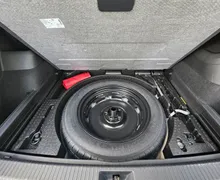 Notranja slika - Volkswagen Tiguan - 1.5 eTSI BMT 4Joy DSG - 11 - Predogledna slika