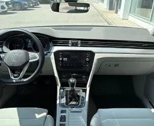 Zunanja slika - VW Passat - 2.0 TDI R-Line 110kW - ODLIČEN - SLOVENSKI - 8 - Predogledna slika