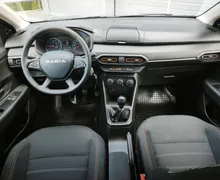 Notranja slika - Dacia Sandero - 1.0-TCE-STEPWAY-1-LASTNIK-1-BARVA-SLO-POREKLO-LED-LUCI-LPG-PLIN-T - 18 - Predogledna slika