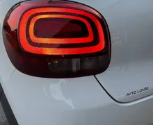 Notranja slika - Citroën C3 - Feel PureTech -1 LASTNICA-66.000km-NAVI-PDC... - 9 - Predogledna slika