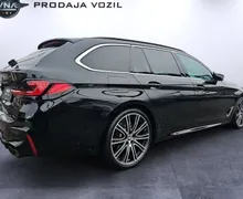 Zunanja slika - BMW serija 5 Touring: - 530i xDrive |M-IZPUH-VOLAN|BOWERS|KAMERA|AMBIENT| - 4 - Predogledna slika