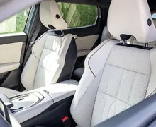 Zunanja slika - Renault Espace - iconic E-Tech hybrid 200 + ZIMSKE GUME + VINJETA - 10 - Predogledna slika