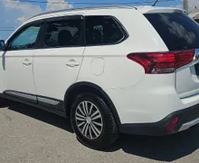 Zunanja slika - Mitsubishi Outlander - 4WD 2.2 DI-D 150ks °AUT.+F-1° °XENON° - 6 - Predogledna slika
