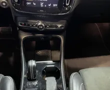 Zunanja slika - Volvo XC40 - D4-AWD-R-DESIGN-PANO-NAVI-ACC-MEMORY-HARMAN-360KAM - 13 - Predogledna slika