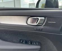 Notranja slika - Volvo XC40 - B3 P Plus Dark Avt. - 13 - Predogledna slika