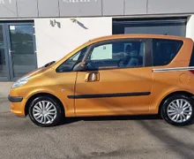 Zunanja slika - Peugeot 1007 - Style 1.4 98964 KM, AVT.KLIMA,2XEL. DRSNA VRATA - 1 - Predogledna slika