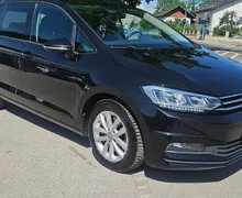 Zunanja slika - VW Touran - 2.0 TDI 150ks DSG °FULL-LED° °NAVIGACIJA° °KAMERA - 3 - Predogledna slika