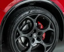 Zunanja slika - Alfa Romeo Stelvio - COMPETIZIONE-Q4-VIRTUAL-NAVI-KEYLESS-RADAR-HK-21C - 10 - Predogledna slika