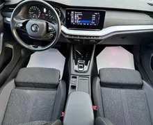 Notranja slika - Škoda Octavia - Combi 2.0 TDI Sport line DSG 1 LASTNIK-KAM-LED - 8 - Predogledna slika